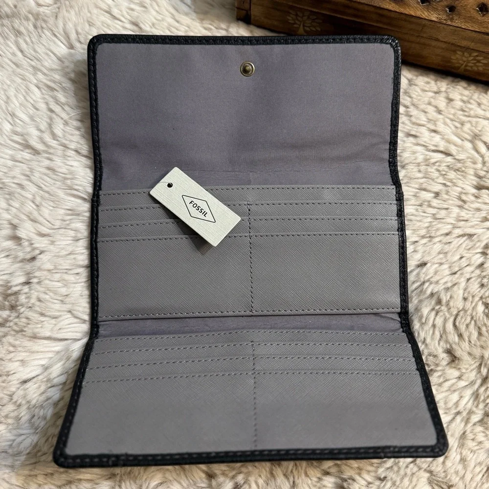 NWT Fossil  Black Leather Flap Wallet Bi Fold